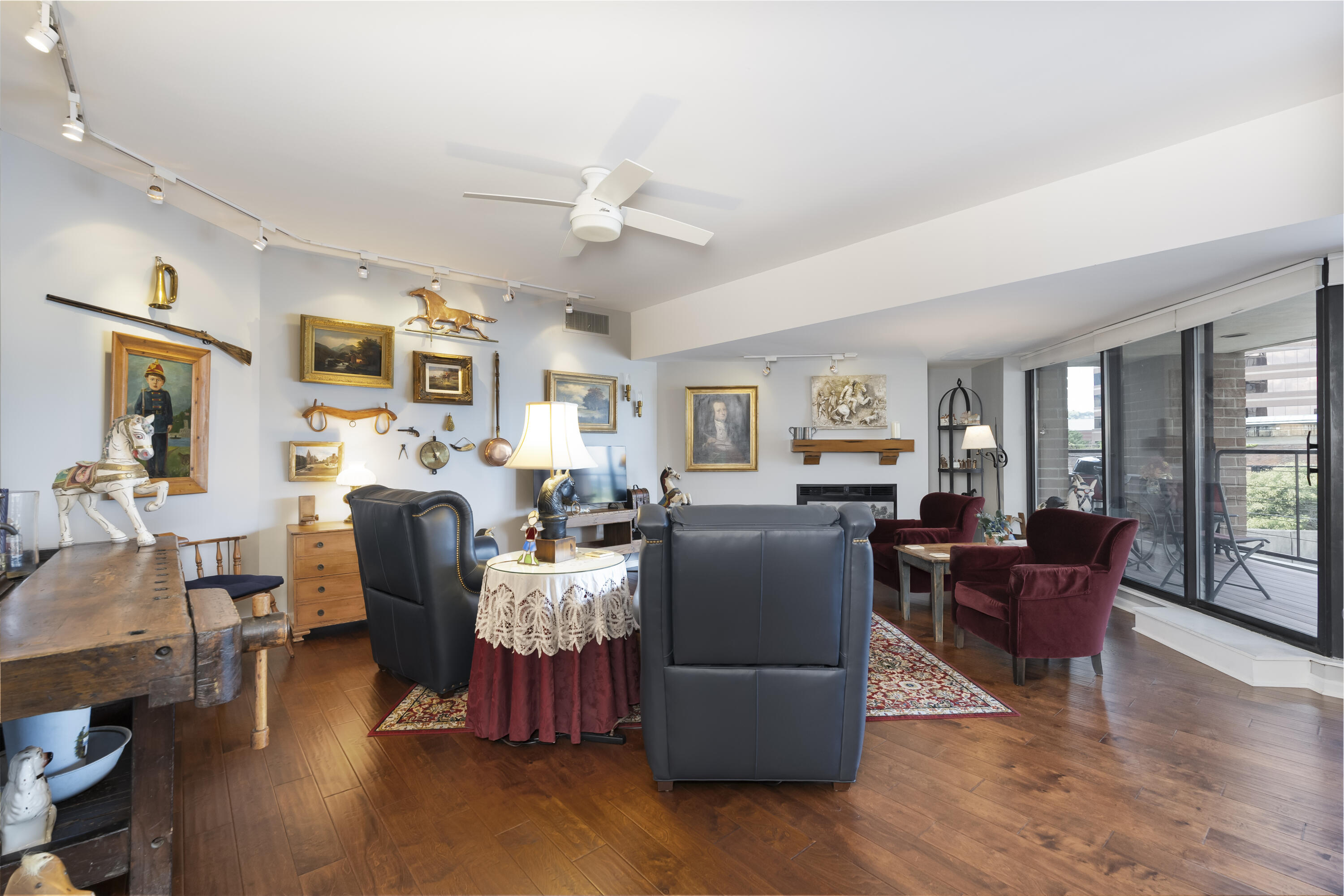 1 Riverside Place, Unit 301 Covington, KY 41011 - Photo 10 of 33 Gallery Image 10