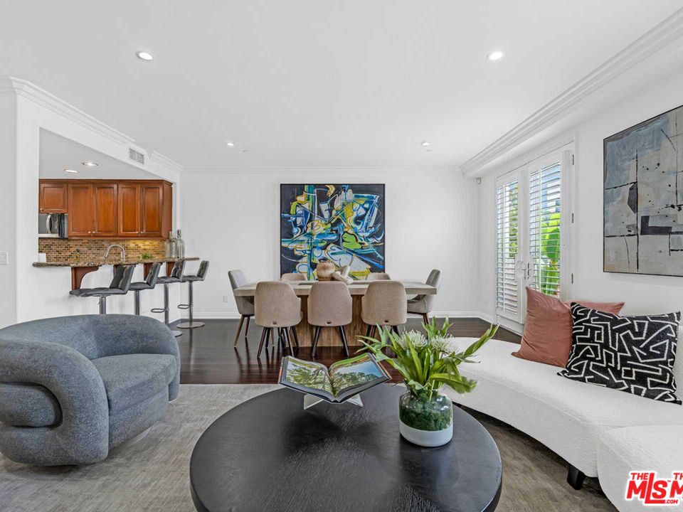 143 North Arnaz Drive, Unit 304 Beverly Hills, CA 90211 - Photo 21 of 39