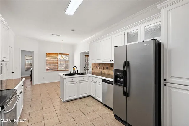 $389,999 | 1006 Riverchase N Drive, Brandon, MS 39047