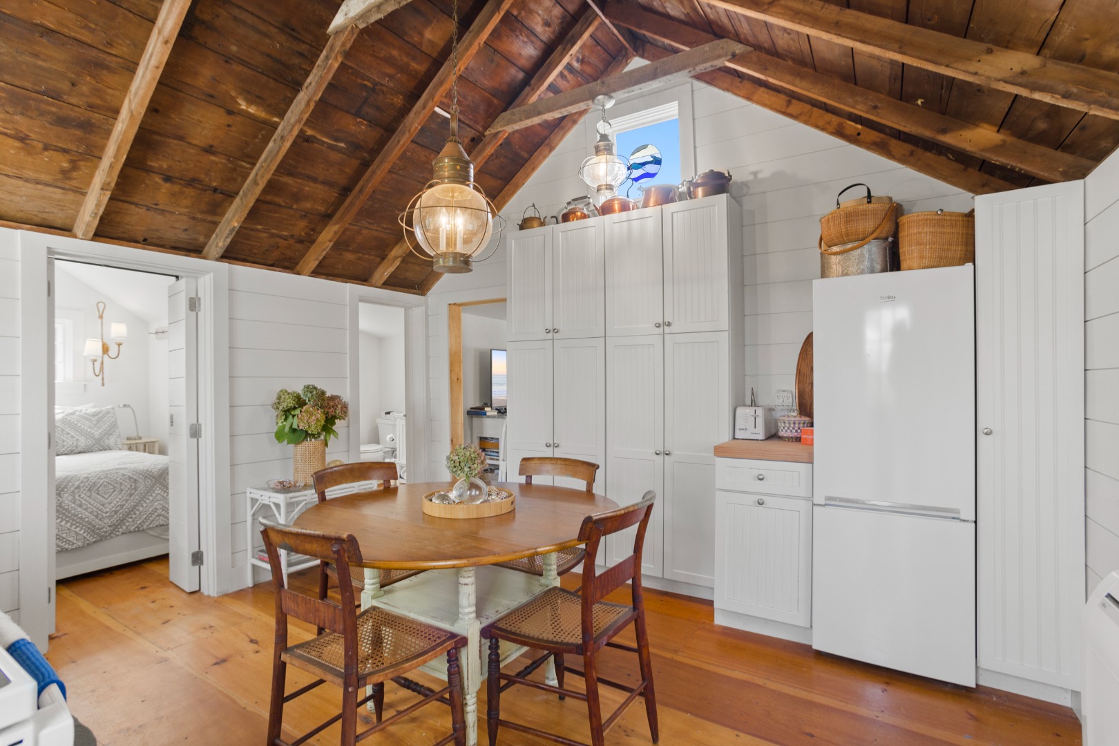 5 Bank Street Nantucket, MA 02554 - Photo 6 of 17 Gallery Image 6