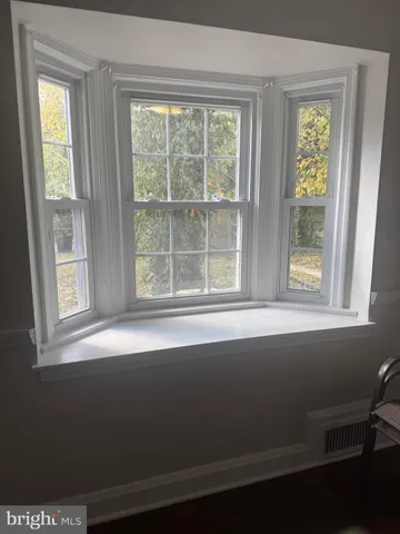a view of a window in a room