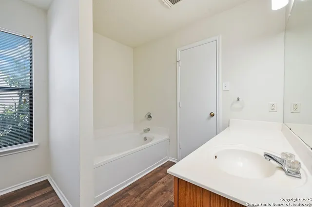 $1,995 | 6322 Donely Place, San Antonio, TX 78247