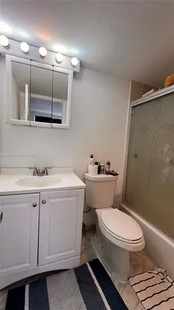 $2,100 | 1750 James Avenue, Unit 10E, Miami Beach, FL 33139