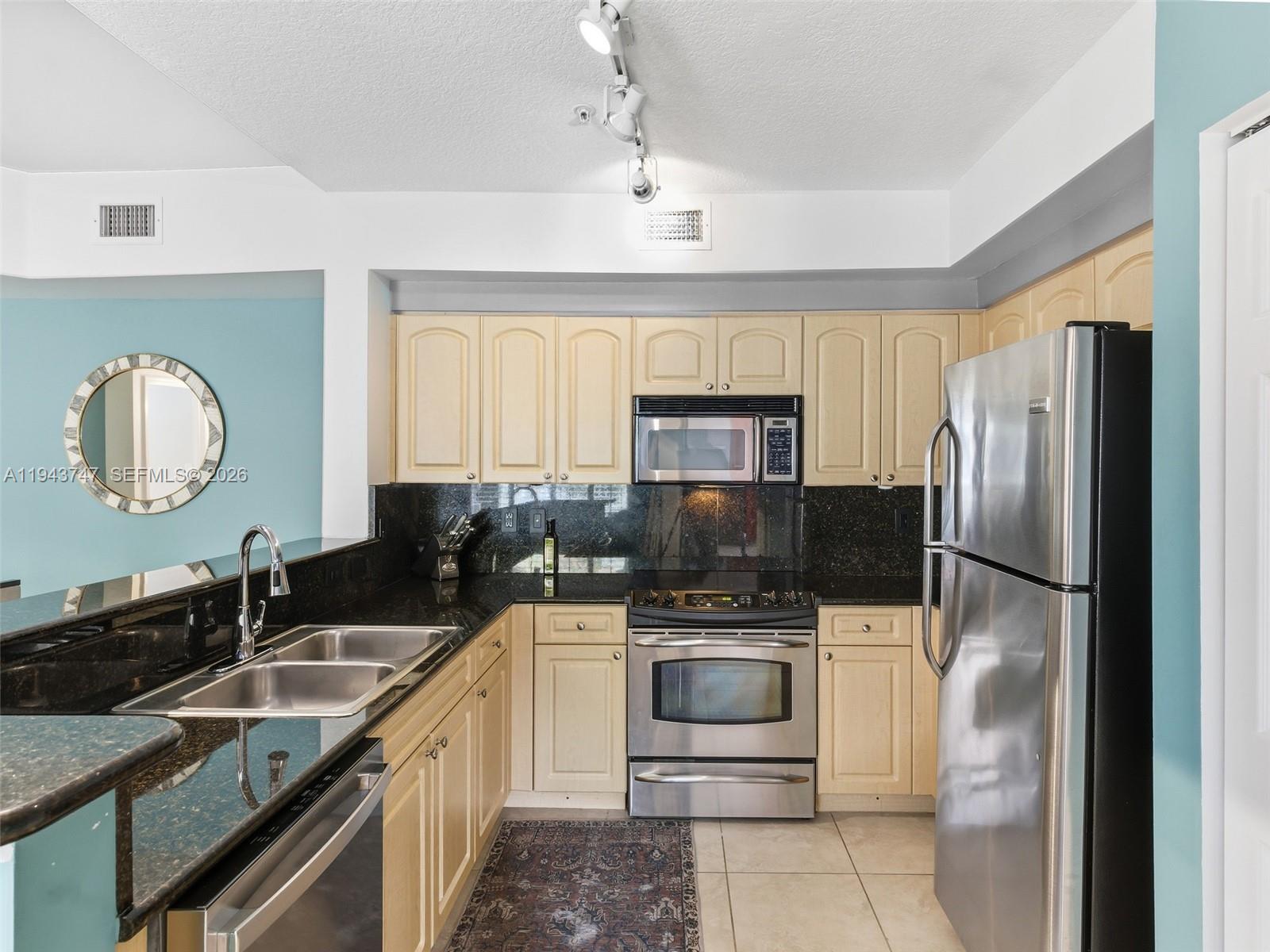 6861 Southwest 44th Street, Unit 304 Miami, FL 33155 - Photo 5 of 47