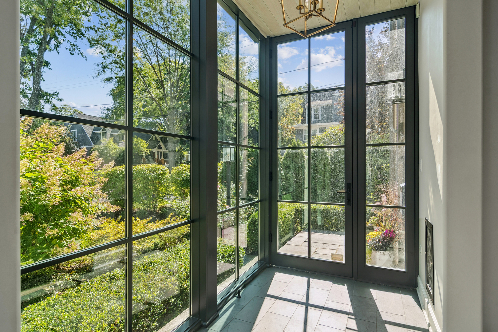 636 South Division Street Barrington, IL 60010 - Photo 3 of 61 a view of outdoor from window