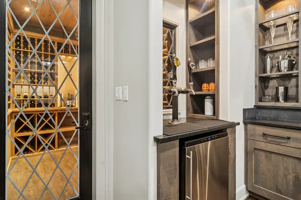 $2,150,000 | 636 South Division Street, Barrington, IL 60010