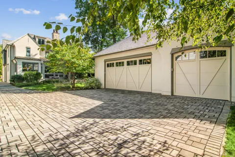 $2,150,000 | 636 South Division Street, Barrington, IL 60010