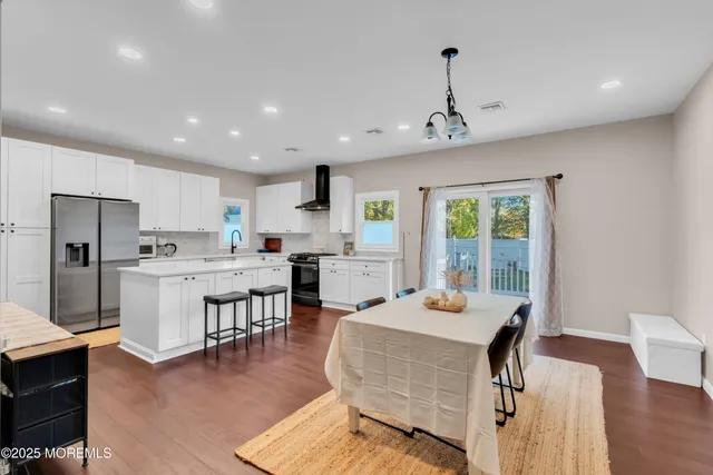 $879,900 | 28 Duchess Avenue, Middletown, NJ 07748