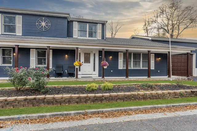 $879,900 | 28 Duchess Avenue, Middletown, NJ 07748