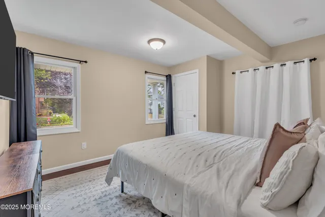 $879,900 | 28 Duchess Avenue, Middletown, NJ 07748