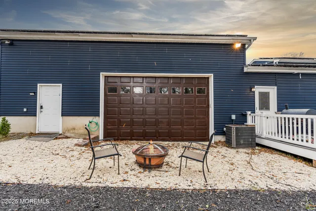 $879,900 | 28 Duchess Avenue, Middletown, NJ 07748