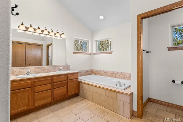 $749,900 | 162 Ridge Top Drive, Divide, CO 80814