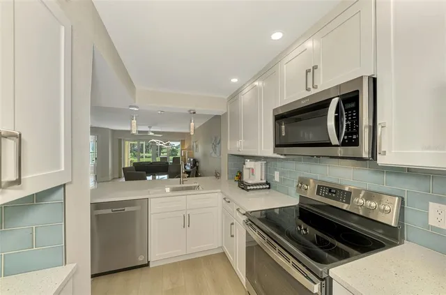 $6,000 | 917 Wexford Boulevard, Unit 917, Venice, FL 34293