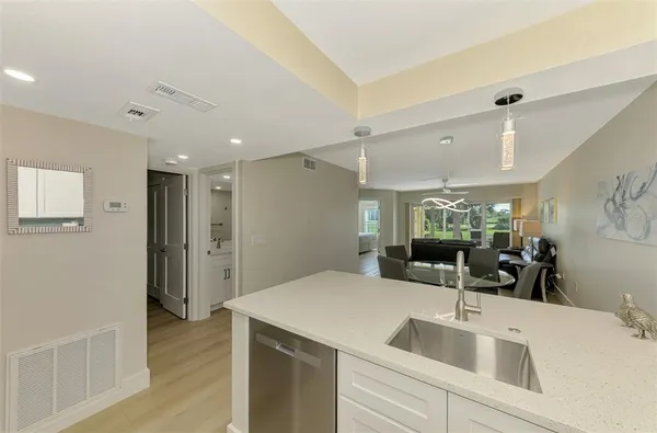 $6,000 | 917 Wexford Boulevard, Unit 917, Venice, FL 34293