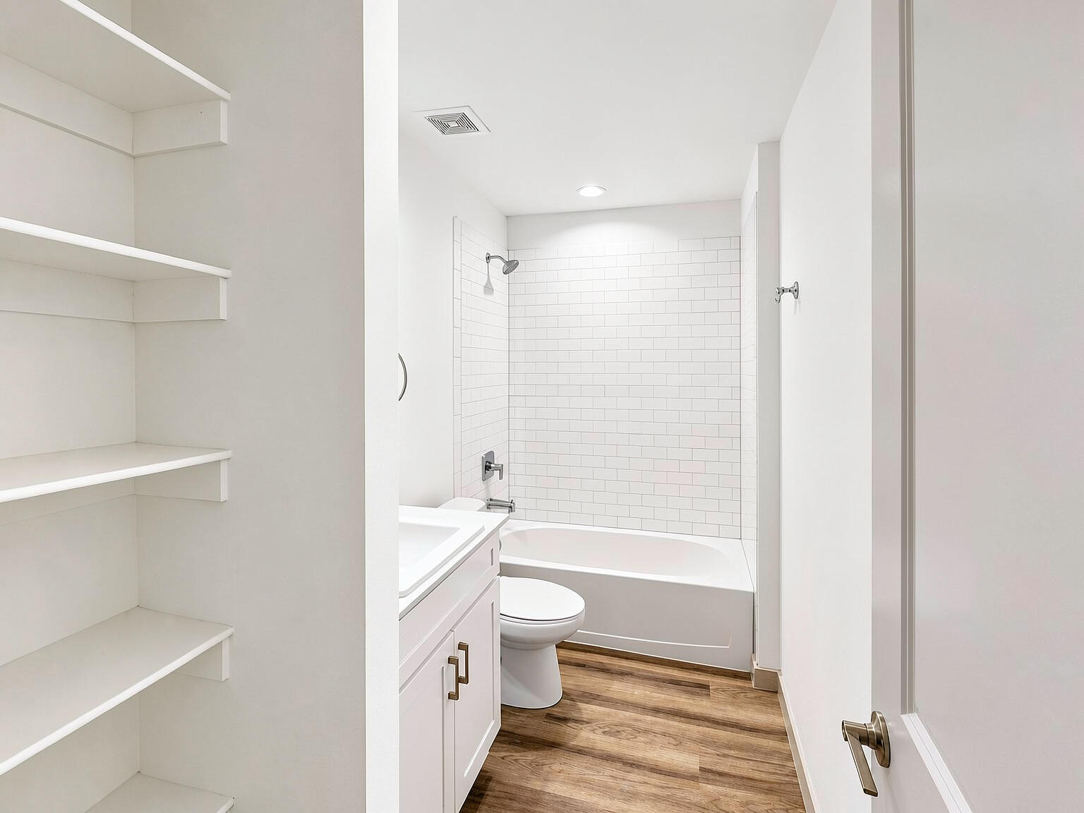 6906 56th Street Lubbock, TX 79407 - Photo 20 of 26 6906-56th-St_interior-bathroom-2-1_22