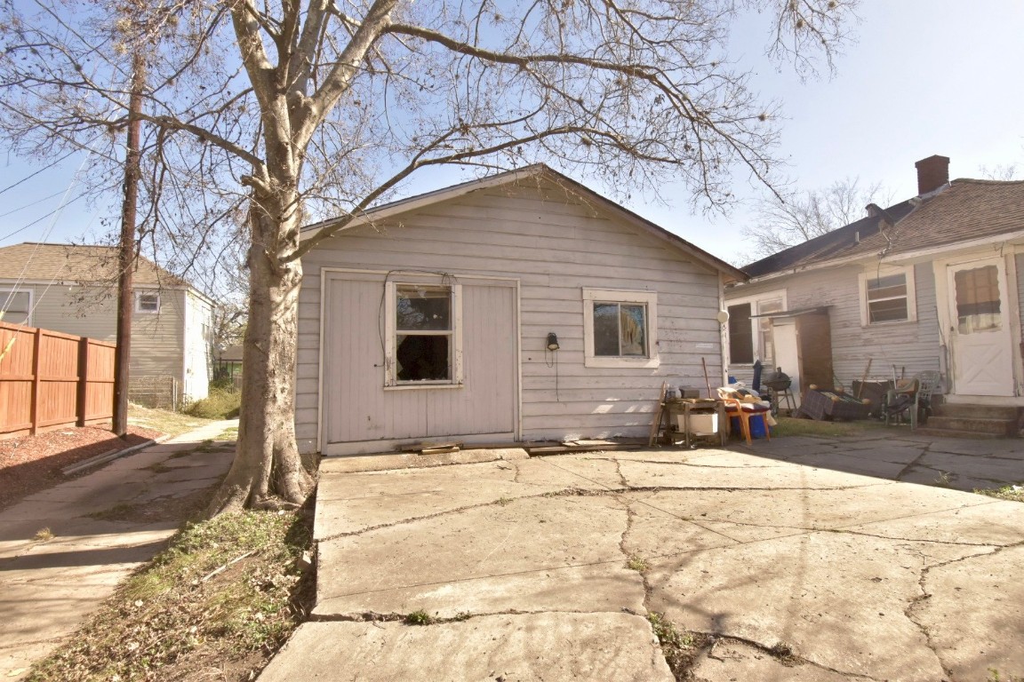 101 Inlane Street Houston, TX 77012 - Photo 21 of 28 Additional unit