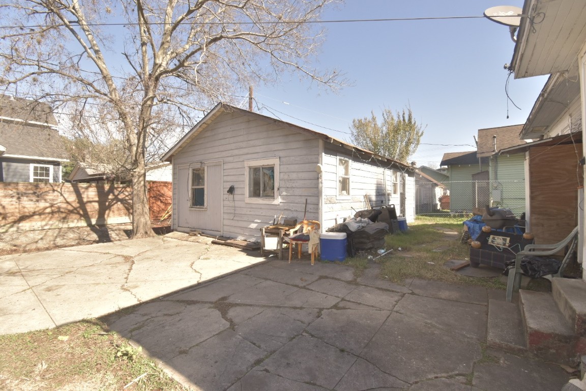 101 Inlane Street Houston, TX 77012 - Photo 3 of 28