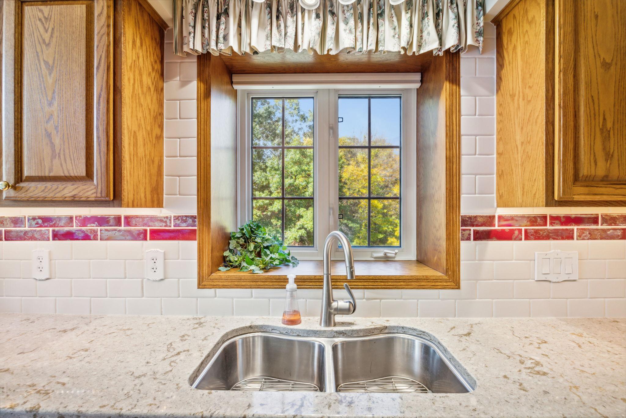 12891 Falcon Drive Apple Valley, MN 55124 - Photo 15 of 57