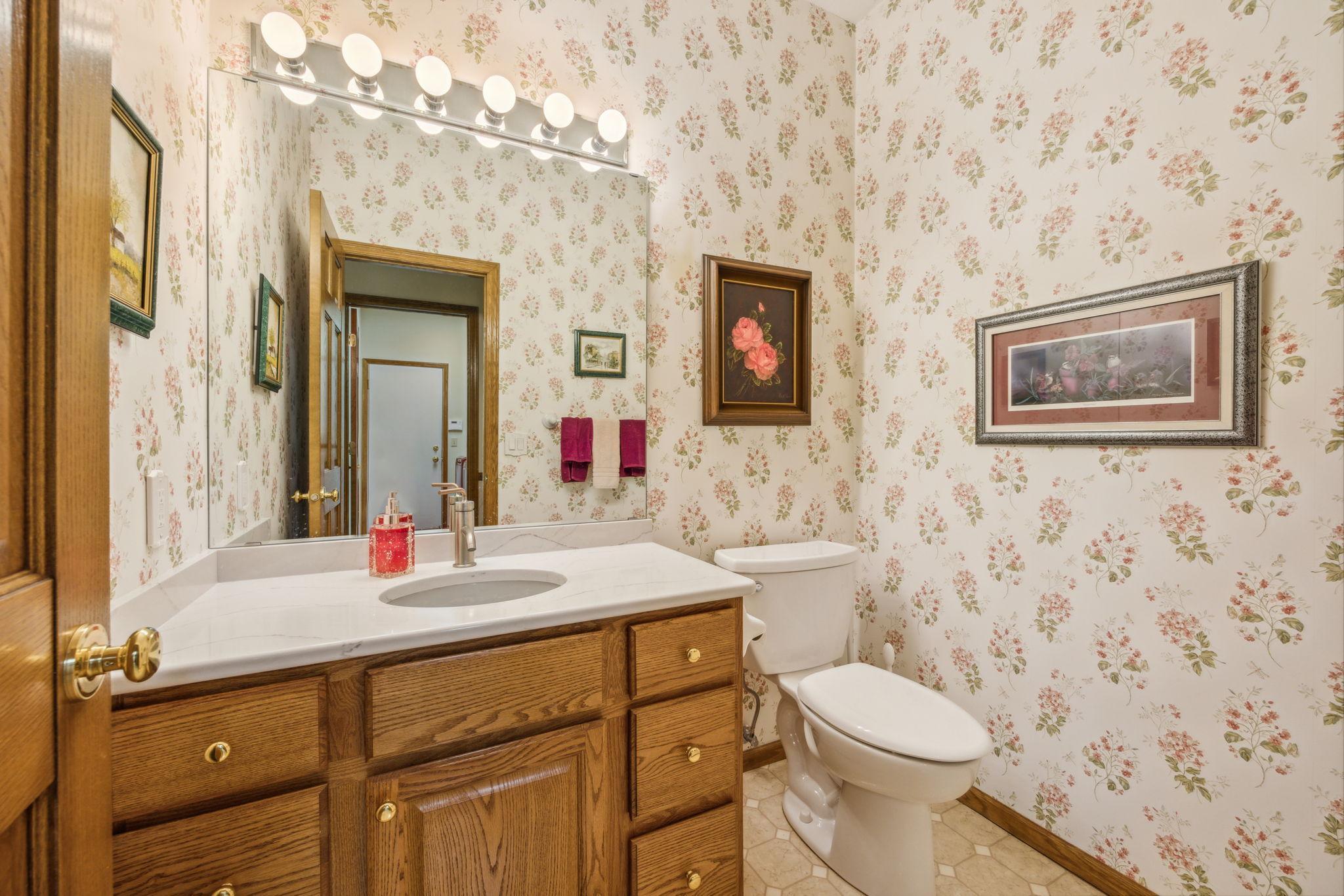 12891 Falcon Drive Apple Valley, MN 55124 - Photo 19 of 57