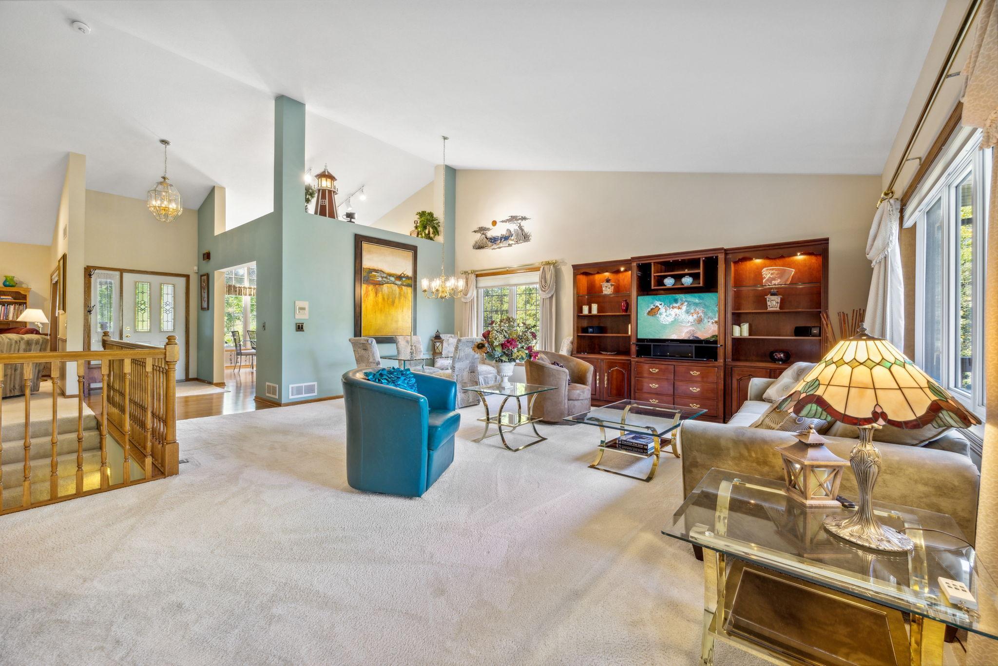 12891 Falcon Drive Apple Valley, MN 55124 - Photo 6 of 57