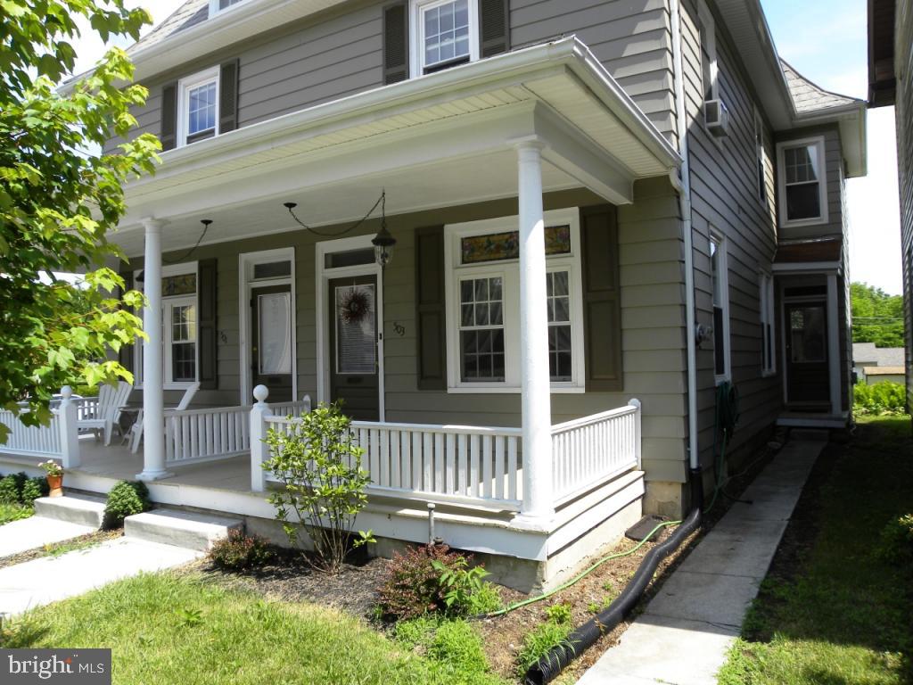 503 East Main Street Lititz, PA 17543 - Photo 2 of 17