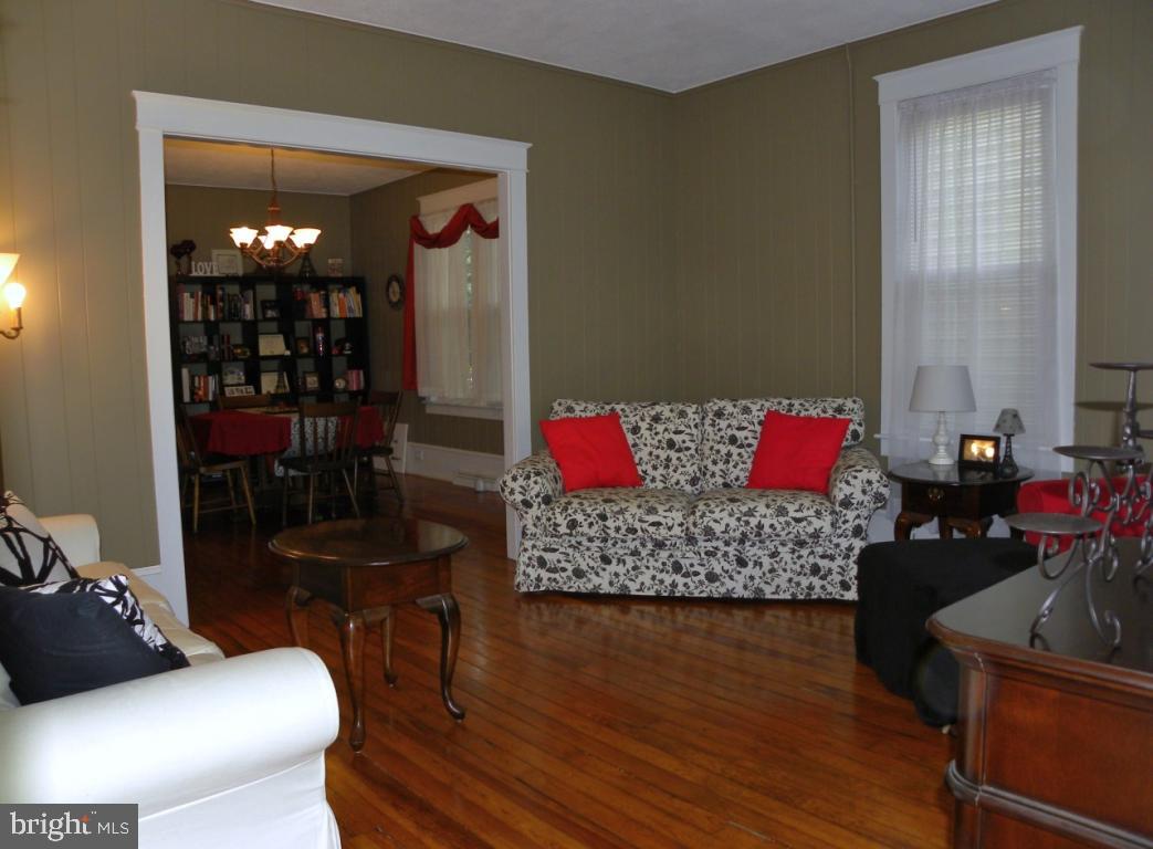503 East Main Street Lititz, PA 17543 - Photo 4 of 17