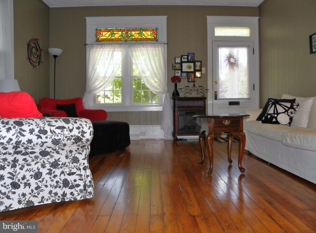 503 East Main Street Lititz, PA 17543 - Photo 5 of 17