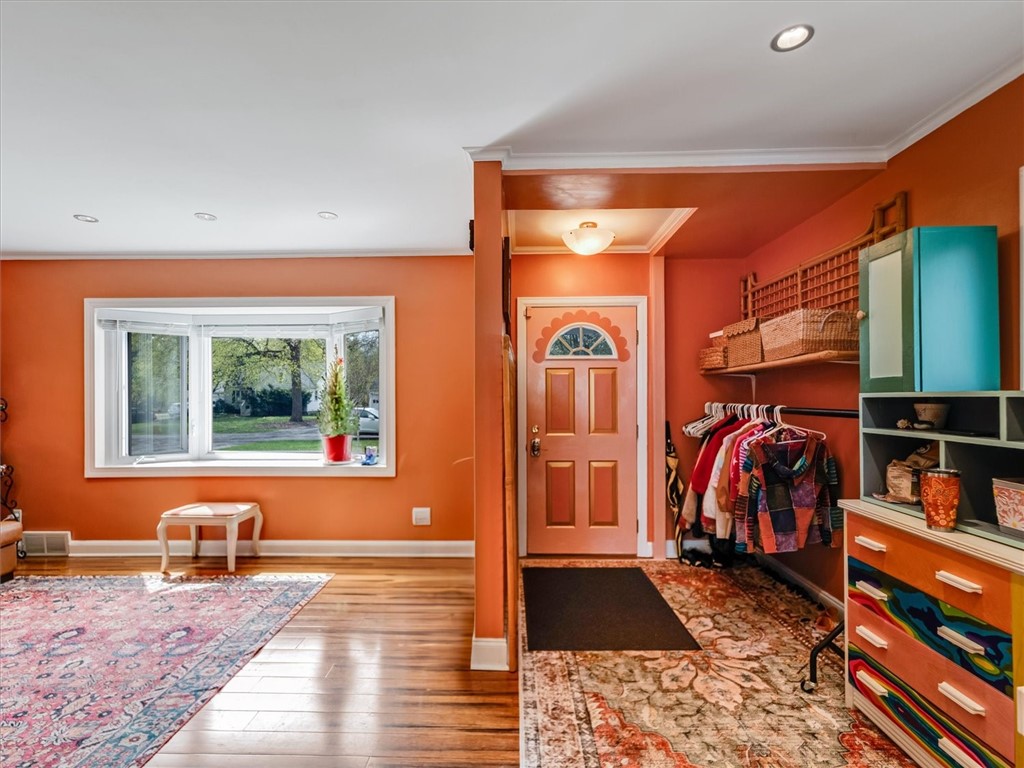 174 Forest Hills Road Brighton, NY 14625 - Photo 4 of 39 Entry Way / Living Room