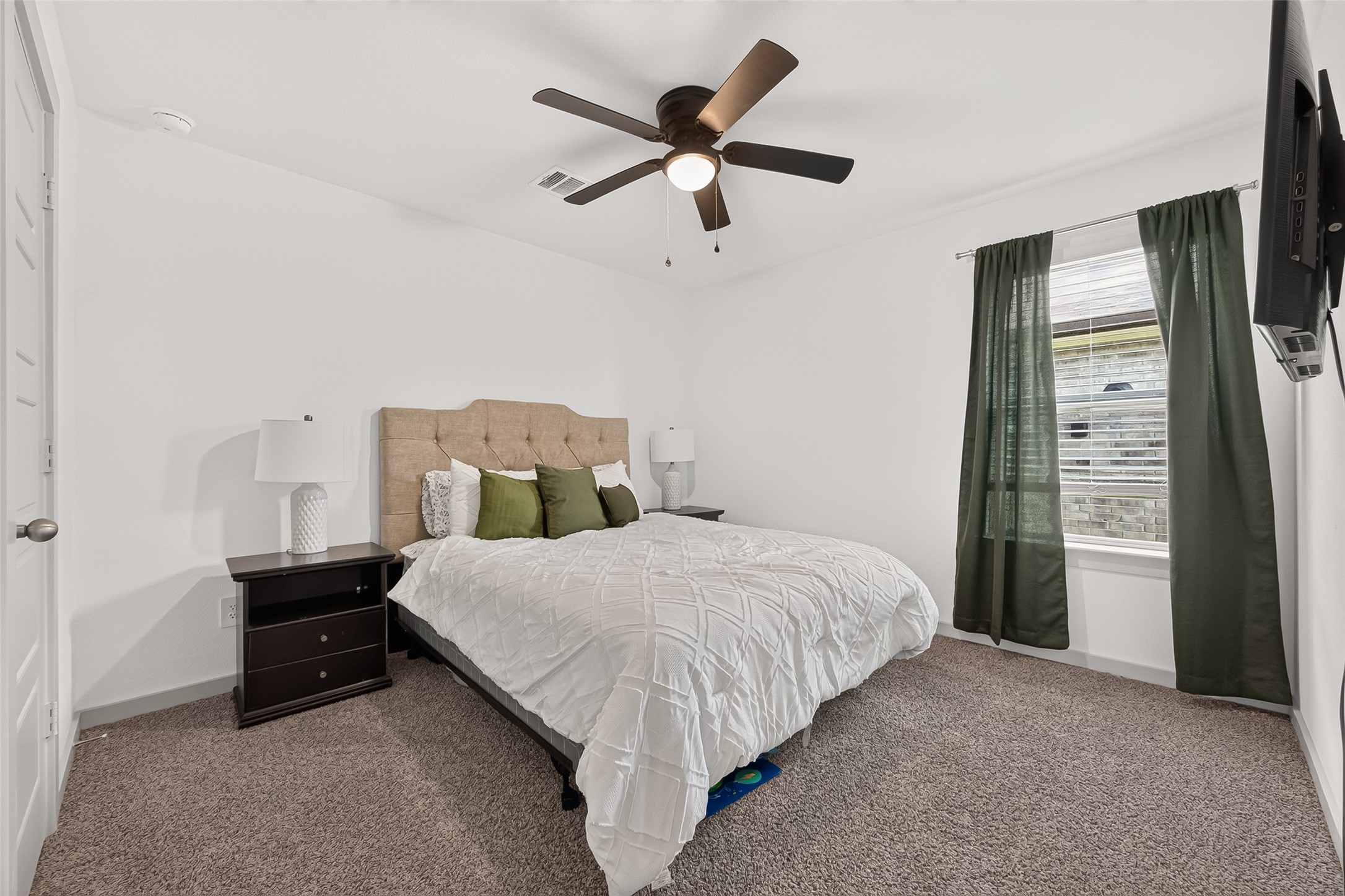 7923 Sleek Flock Lane Rosharon, TX 77583 - Photo 17 of 29 2nd Bedroom.
