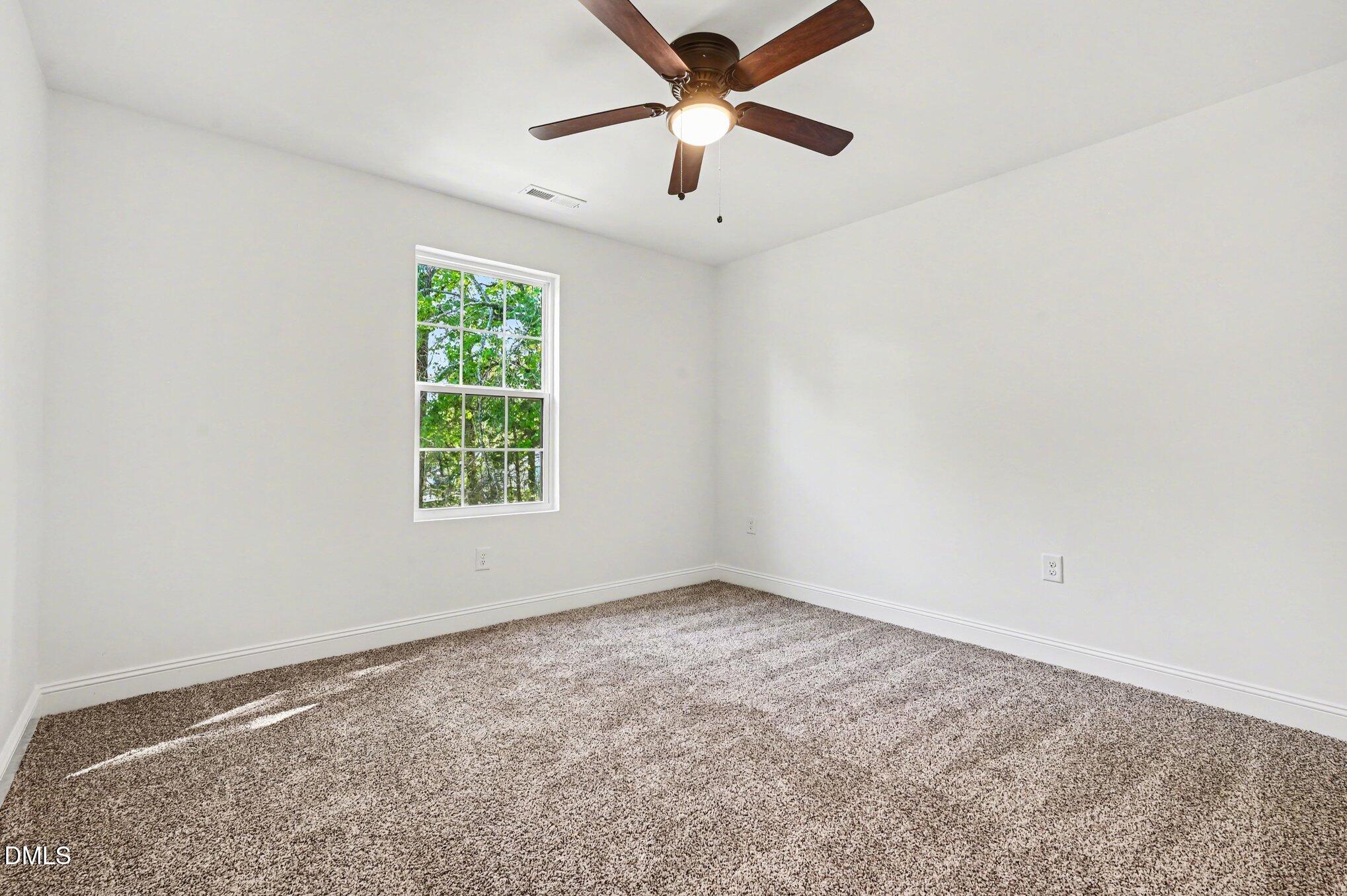 2513 Rochelle Street Durham, NC 27703 - Photo 8 of 15 009_file_7706