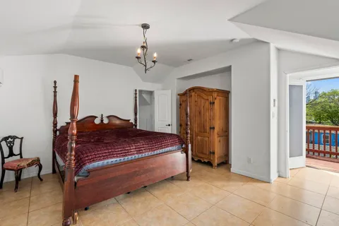 $899,000 | 2003 East 9th Street, Austin, TX 78702