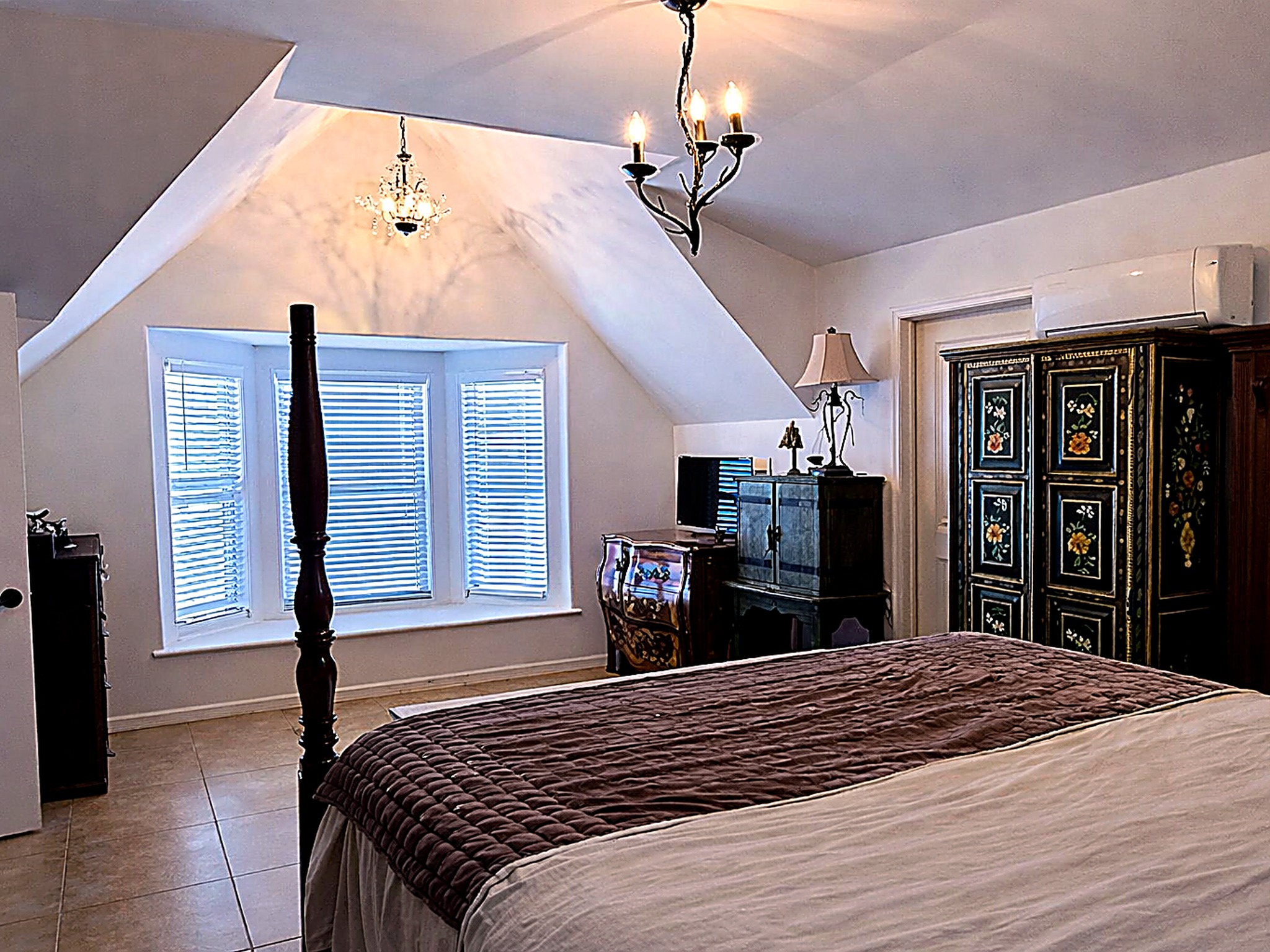 2003 East 9th Street Austin, TX 78702 - Photo 6 of 11