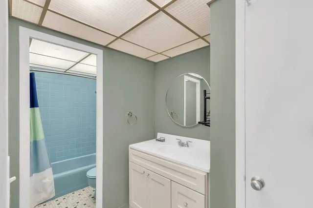 $1,500 | 3415 West End Avenue, Unit B801, Nashville, TN 37203