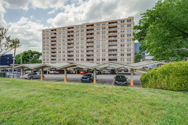 $1,500 | 3415 West End Avenue, Unit B801, Nashville, TN 37203