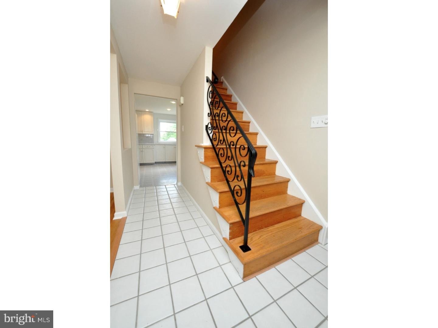 11 Ridgewood Avenue Delran, NJ 08075 - Photo 2 of 24 Gallery Image 2