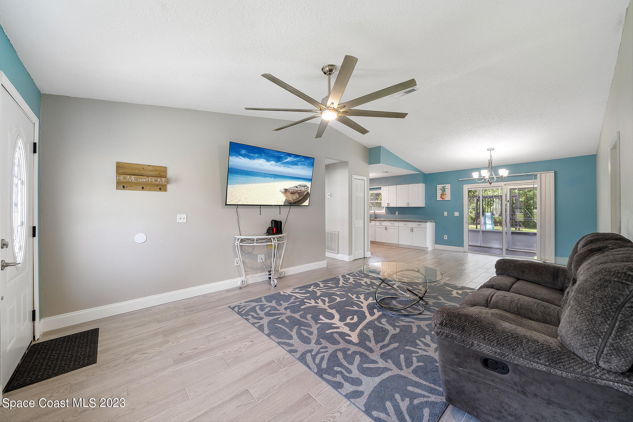 402 Tunis Road Southwest Palm Bay, FL 32908 - Photo 8 of 28 08-untitled-2