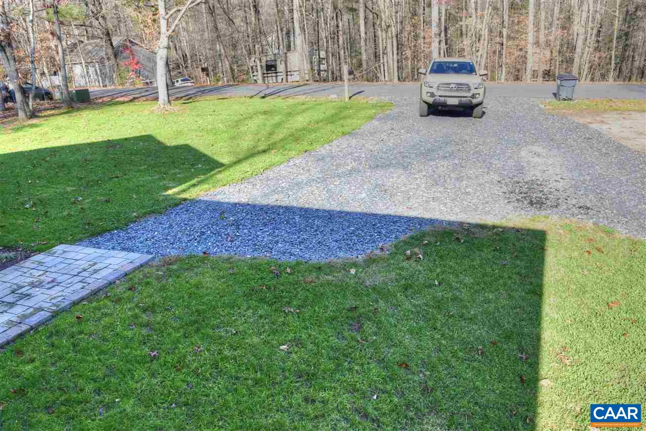 9 Buck Island Road Palmyra, VA 22963 - Photo 28 of 28 a view of a backyard with wooden fence