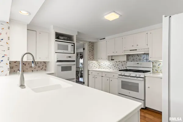 $625,000 | 1516 South Willemore Avenue, Springfield, IL 62704