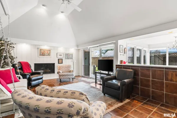 $625,000 | 1516 South Willemore Avenue, Springfield, IL 62704