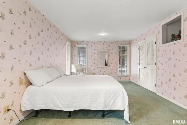 $625,000 | 1516 South Willemore Avenue, Springfield, IL 62704