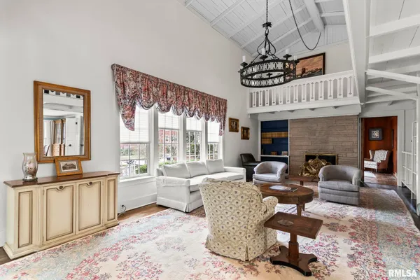 $625,000 | 1516 South Willemore Avenue, Springfield, IL 62704