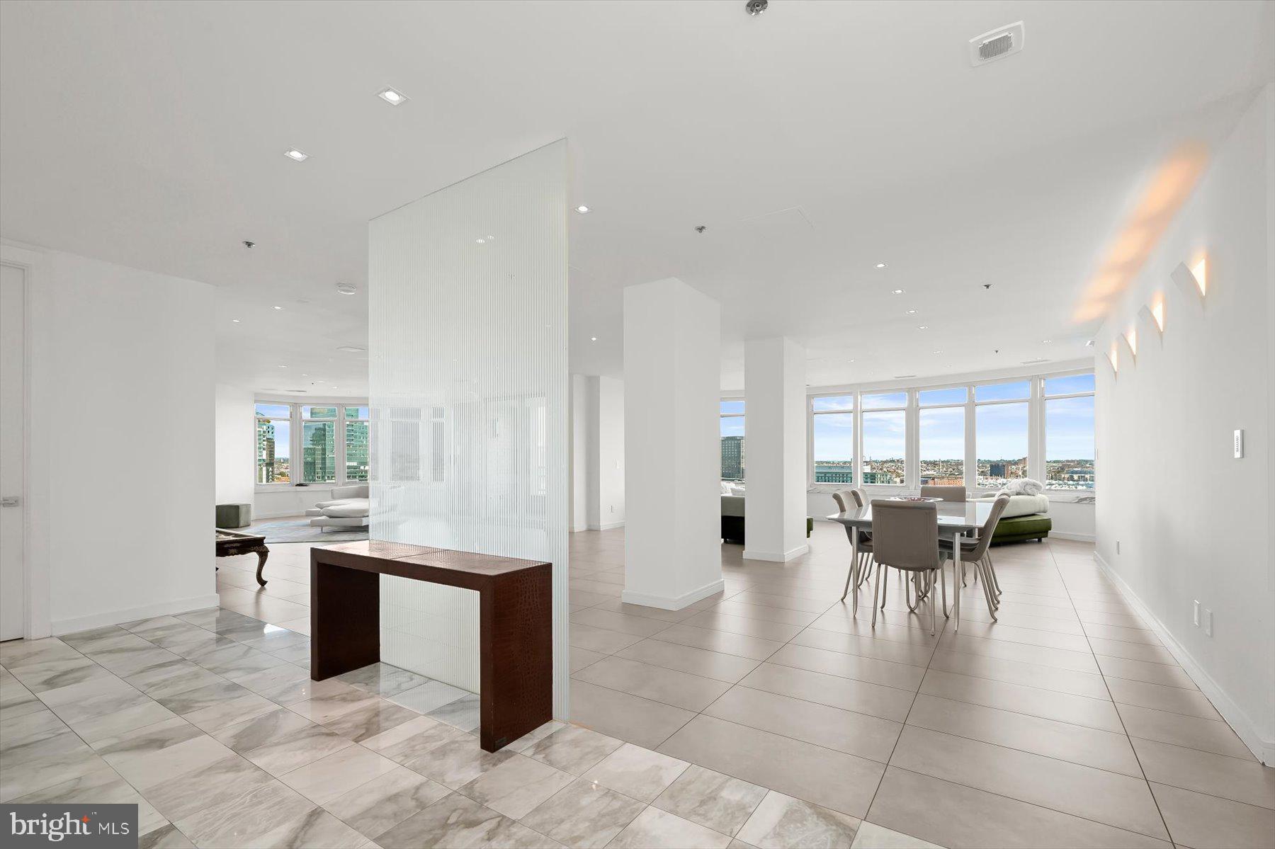 100 Harborview Drive, Unit 1901 Baltimore, MD 21230 - Photo 3 of 107