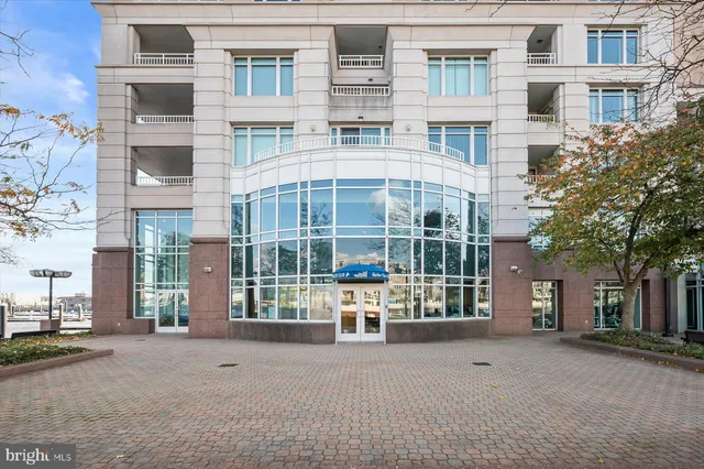 $3,800,000 | 100 Harborview Drive, Unit 1901, Baltimore, MD 21230
