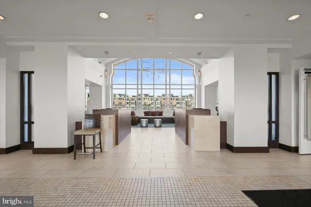 $3,800,000 | 100 Harborview Drive, Unit 1901, Baltimore, MD 21230