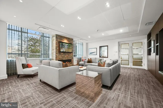 $3,800,000 | 100 Harborview Drive, Unit 1901, Baltimore, MD 21230