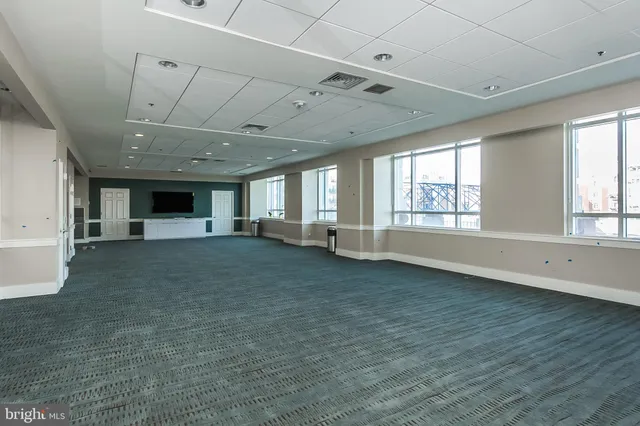 $3,800,000 | 100 Harborview Drive, Unit 1901, Baltimore, MD 21230