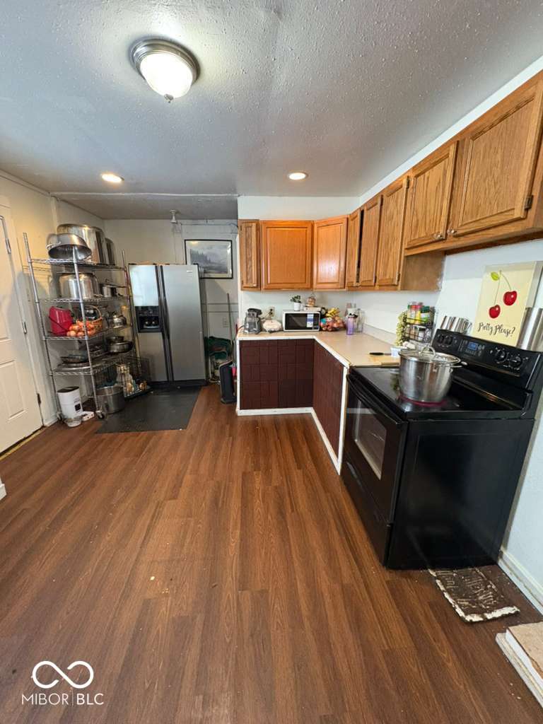 1839 Singleton Street Indianapolis, IN 46203 - Photo 19 of 33