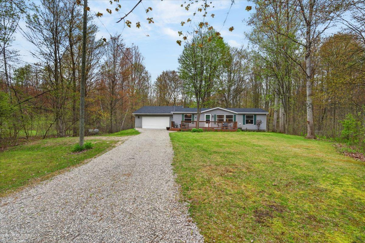 4808 North Water Road Sanford, MI 48657 - Photo 9 of 36