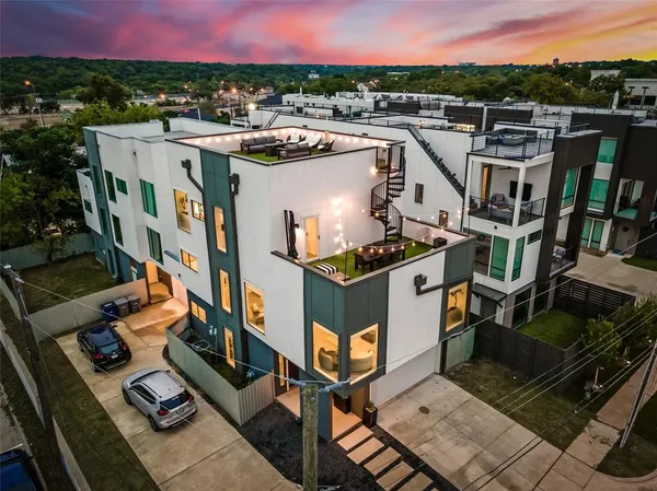 $749,900 | 1002 Mobile Street, Unit 1, Dallas, TX 75208