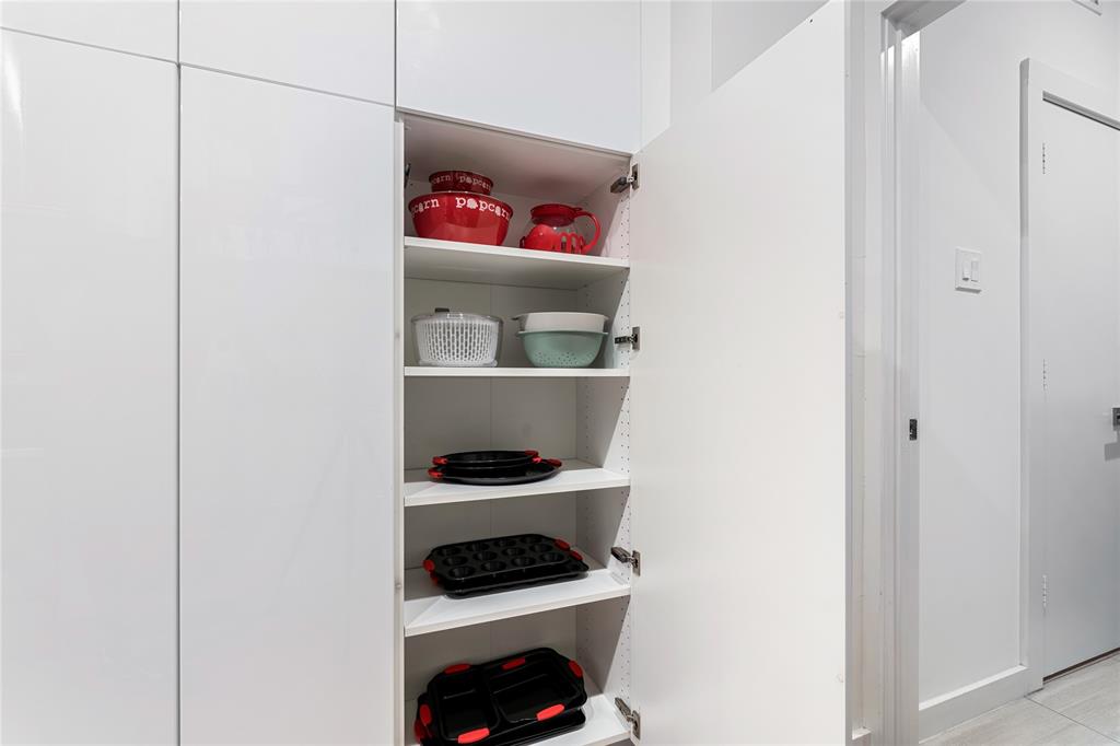 1002 Mobile Street, Unit 1 Dallas, TX 75208 - Photo 19 of 34 View of closet